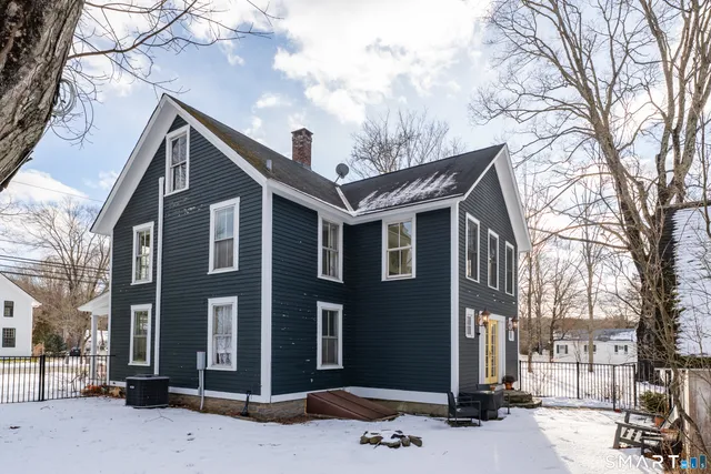 $599,000 | 3 Ferry Road, Lyme, CT 06371