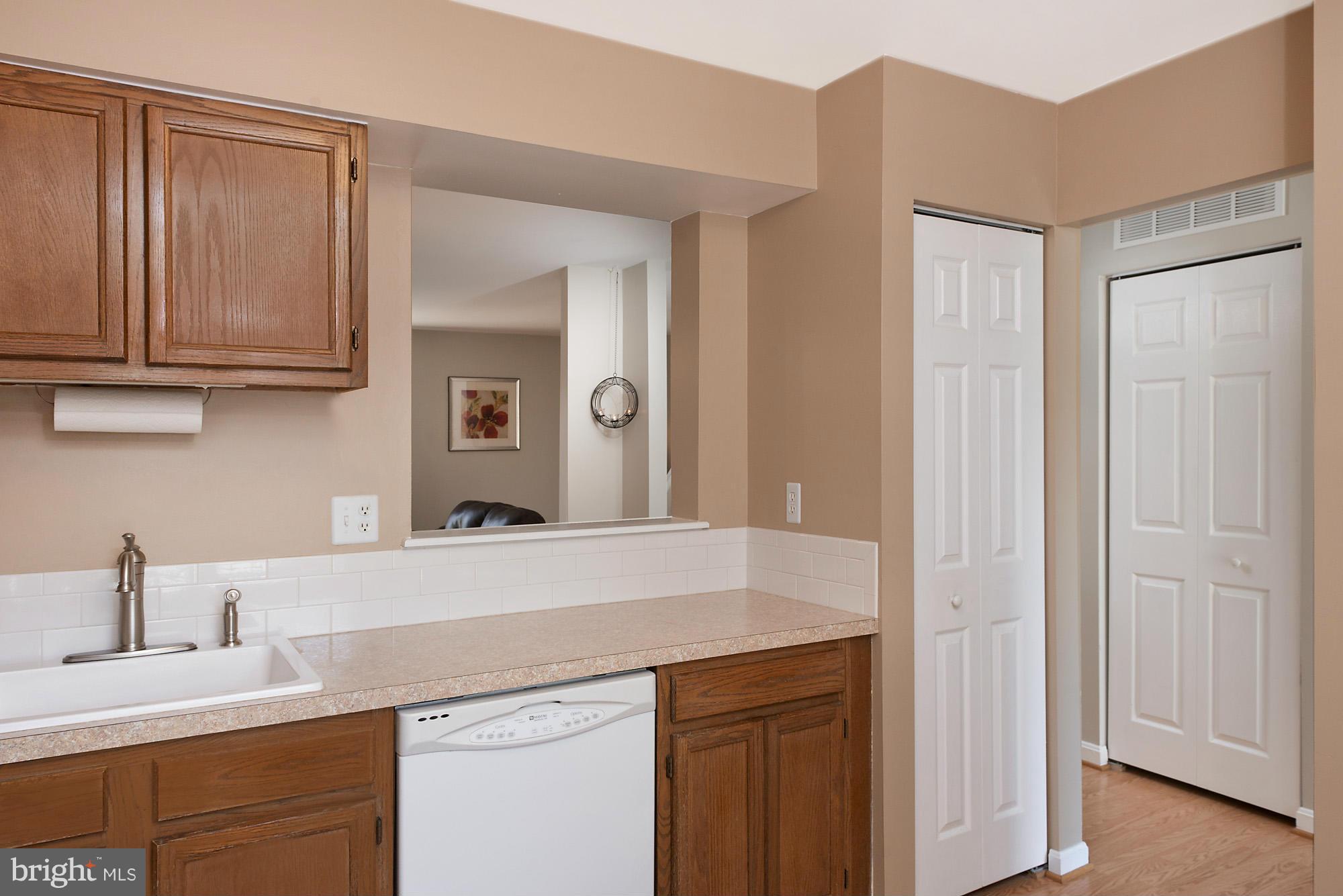 21 Offspring Court Perry Hall, MD 21128 - Photo 8 of 24 Kitchen