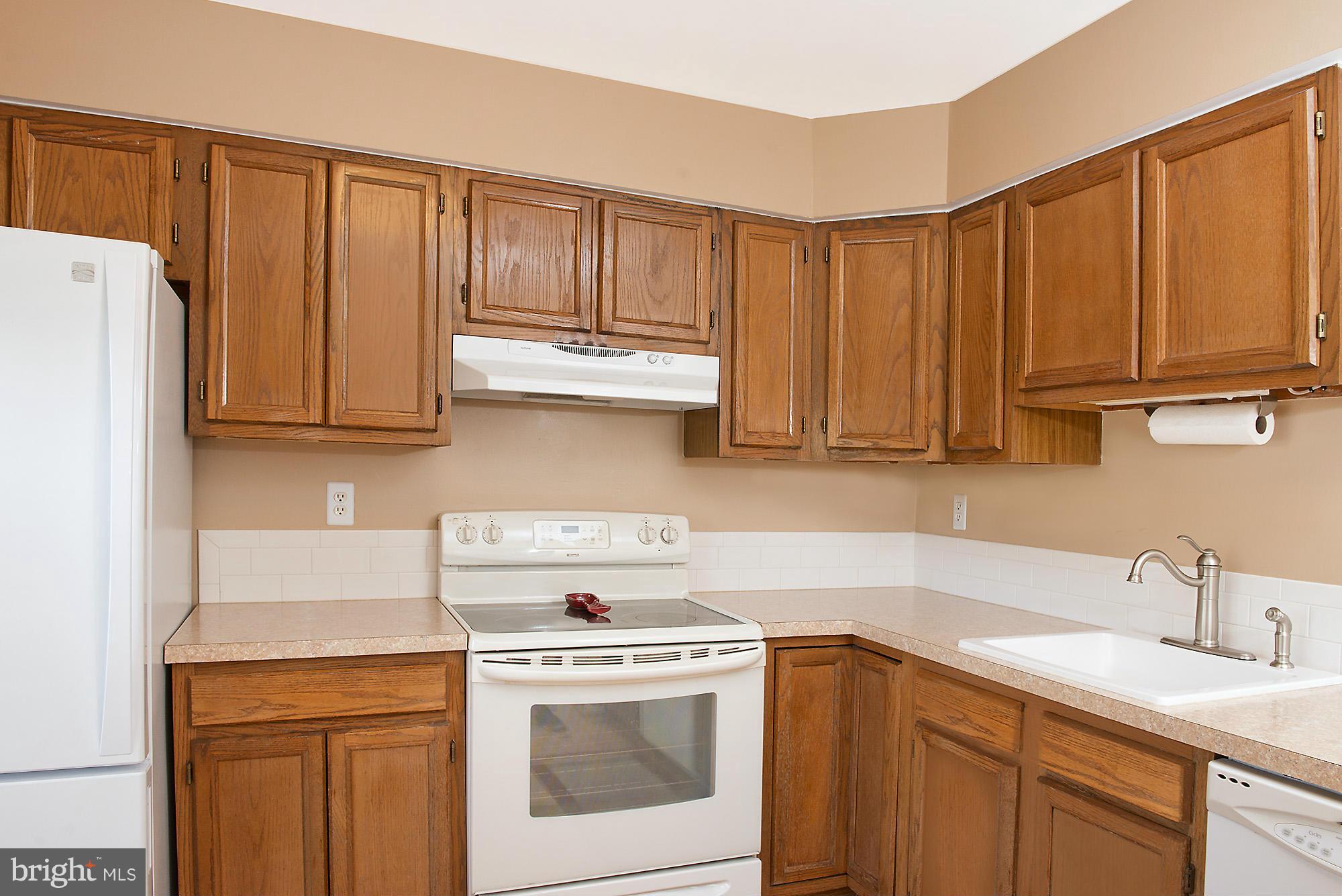 21 Offspring Court Perry Hall, MD 21128 - Photo 9 of 24 Kitchen