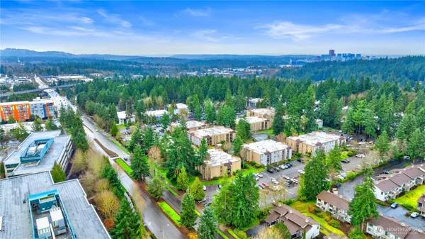 $299,988 | 14665 Northeast 34th Street, Unit B1, Bellevue, WA 98007