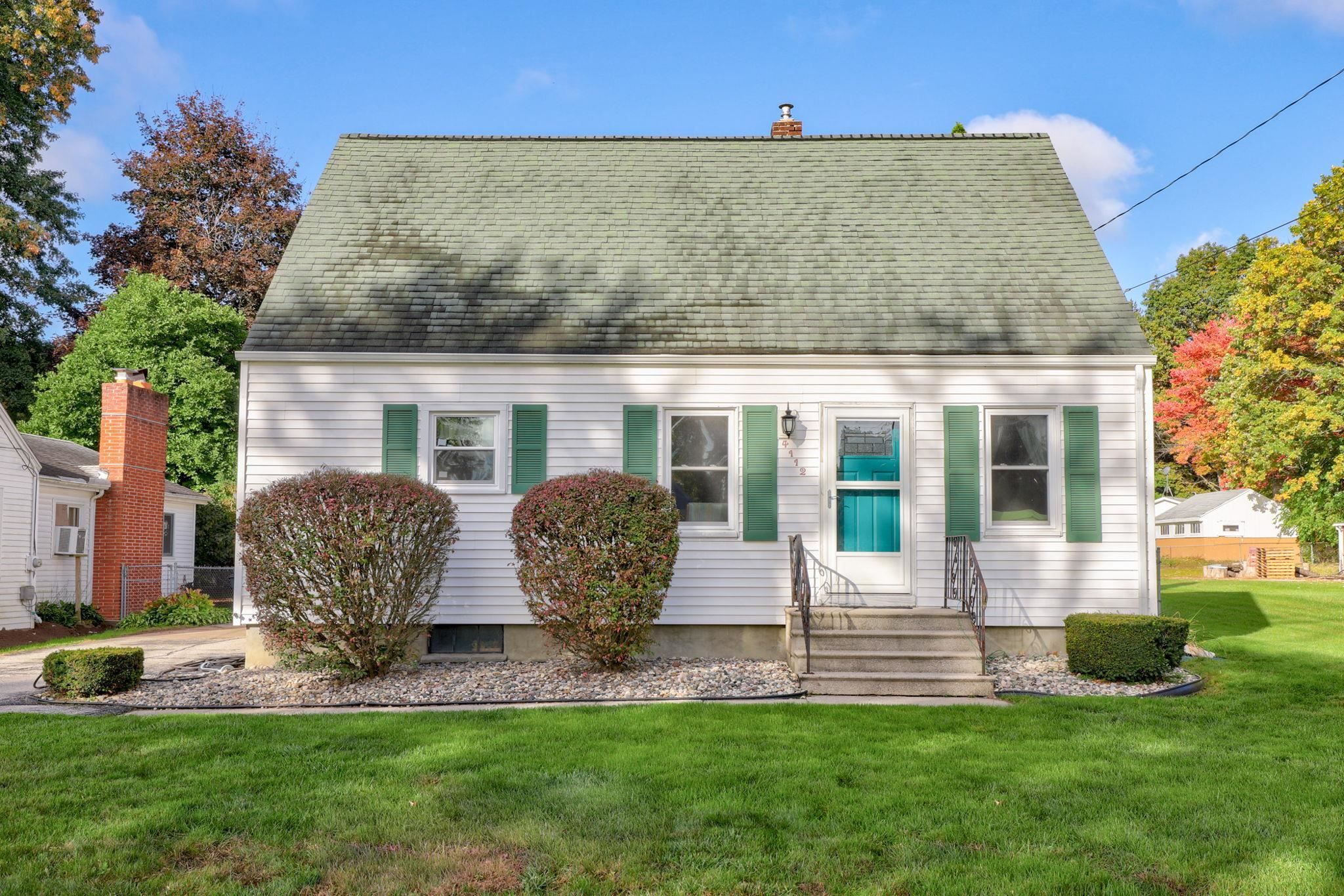 4112 Mapleport Road Saginaw, MI 48601 - Photo 1 of 35