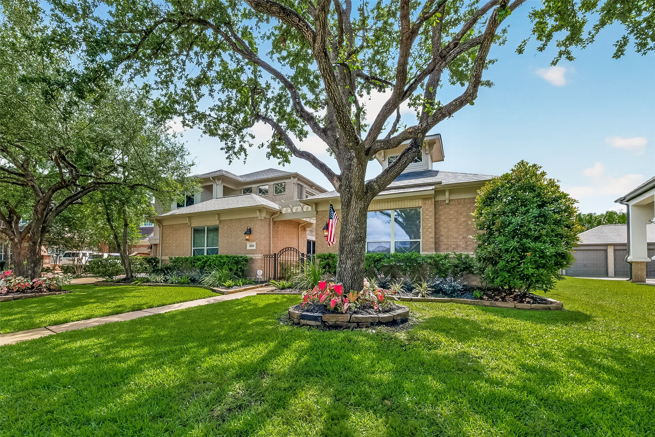 5934 Solar Point Lane Houston, TX 77041 - Photo 4 of 50