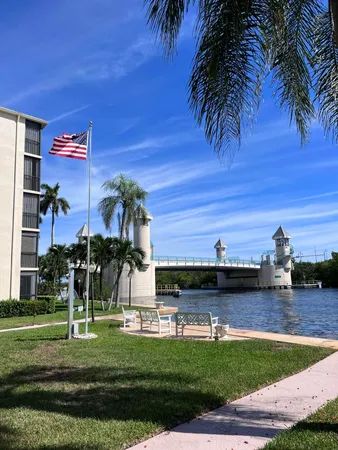 $309,999 | 740 East Ocean Avenue, Boynton Beach, FL 33435