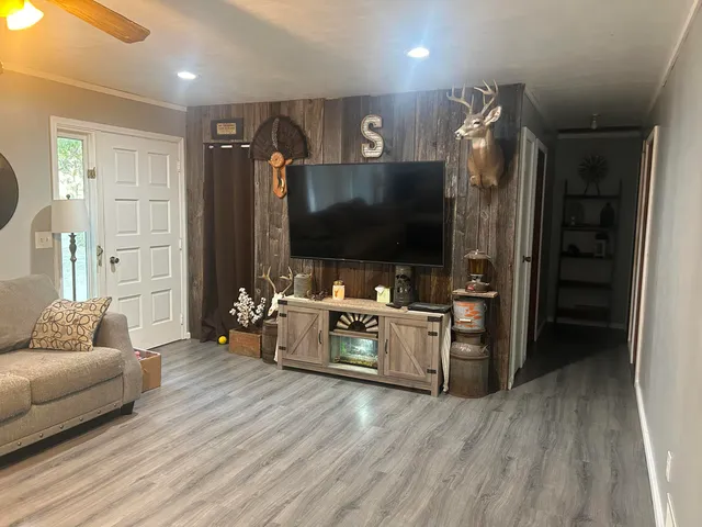 $189,000 | 8153 11 Mile Road, Mecosta, MI 49332