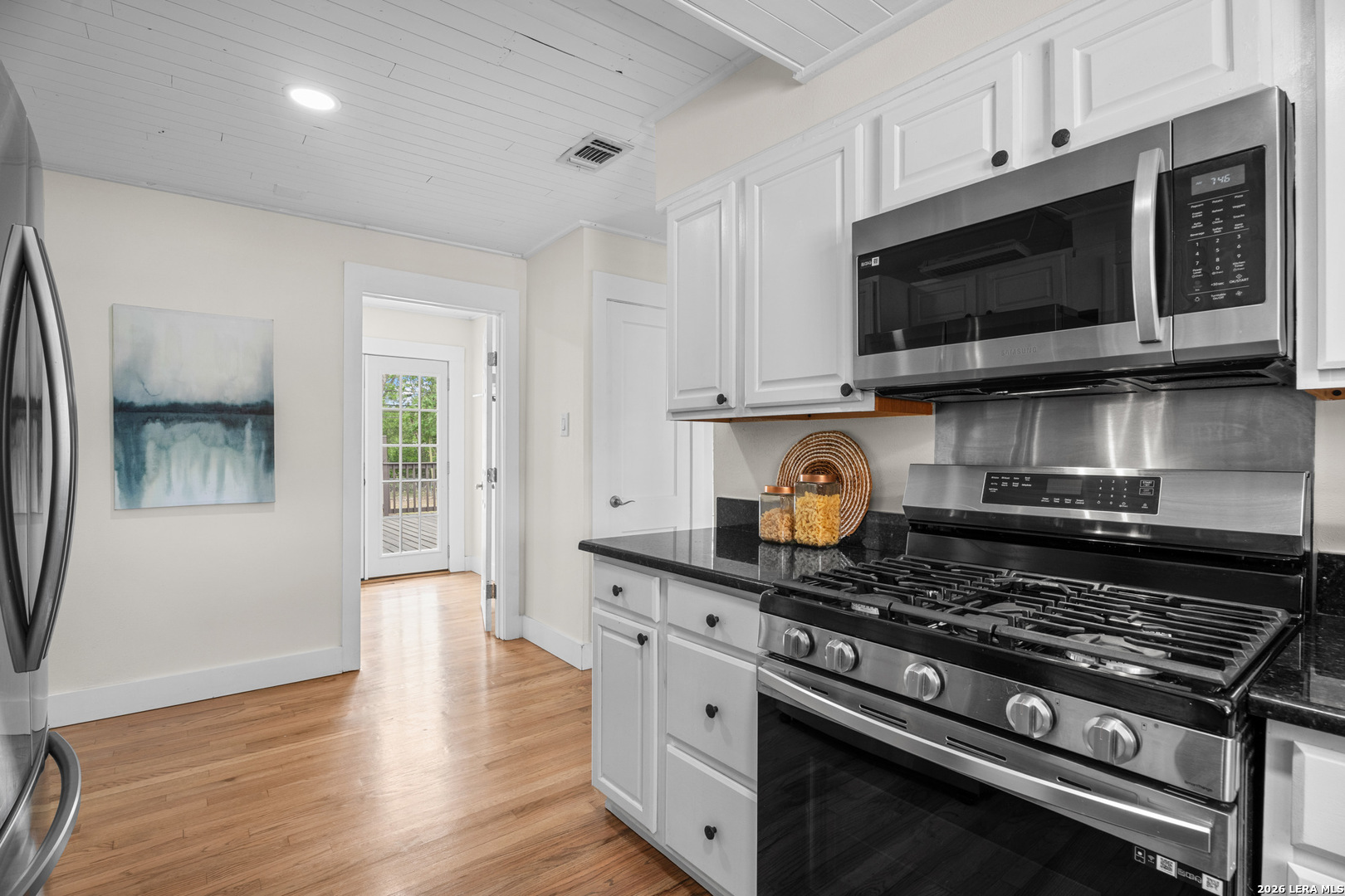 1153 Garraty Road Terrell Hills, TX 78209 - Photo 17 of 41