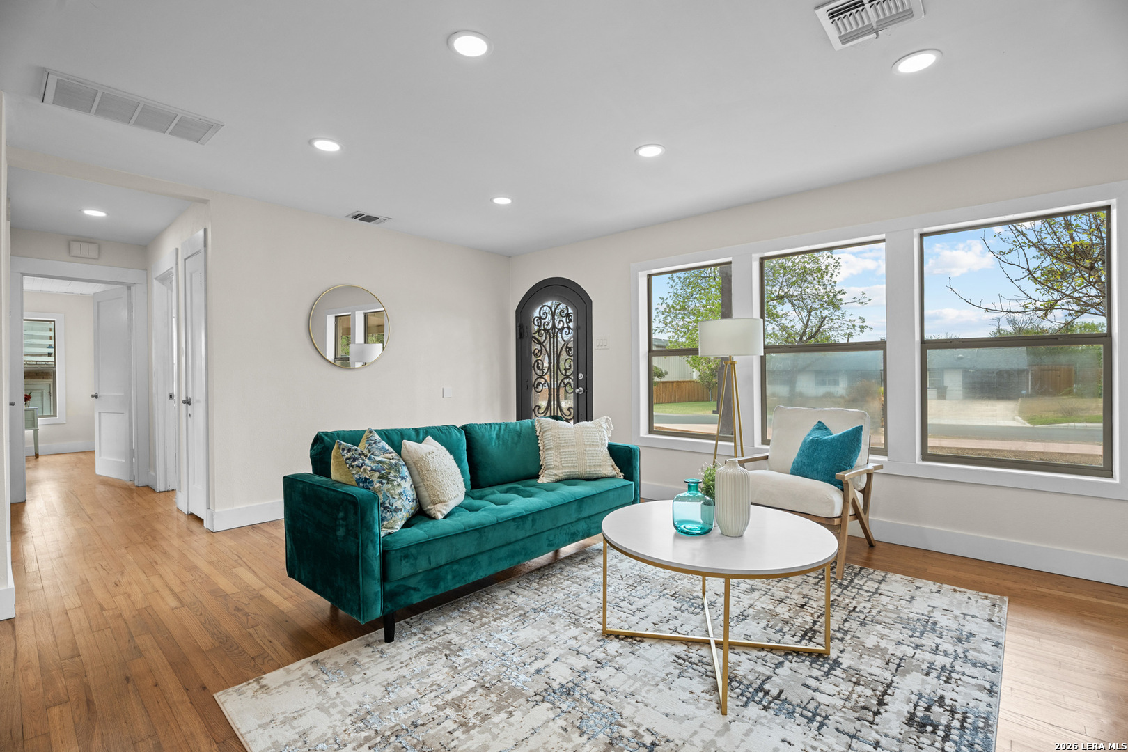 1153 Garraty Road Terrell Hills, TX 78209 - Photo 10 of 41