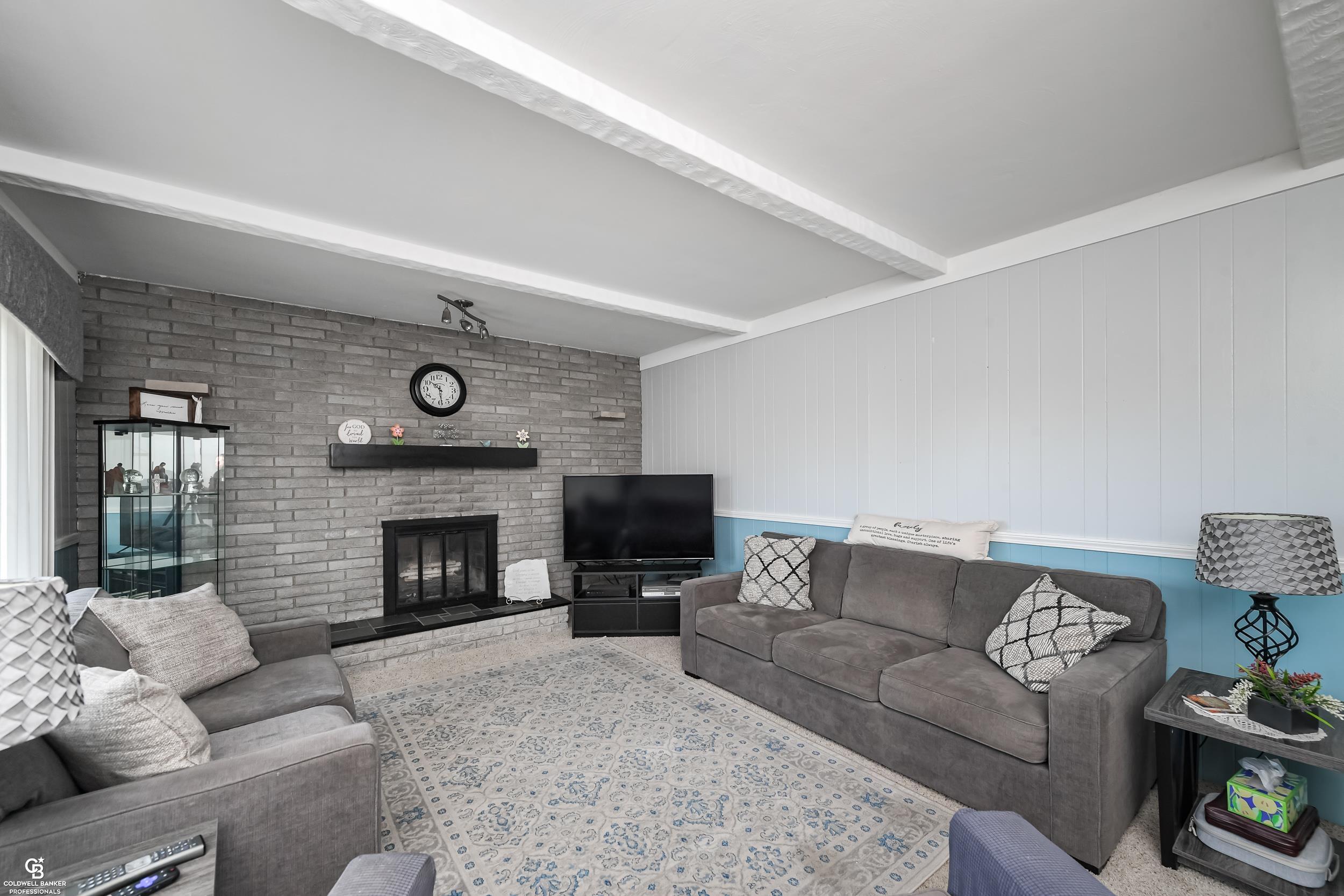 21951 24 Mile Road Macomb, MI 48042 - Photo 22 of 51 Living Area