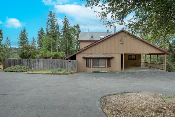 $680,000 | 42123 Auberry Road, Auberry, CA 93602