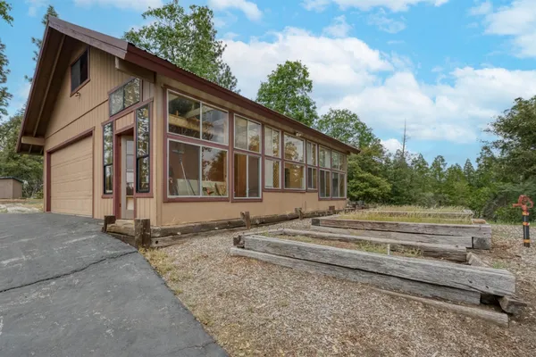 $680,000 | 42123 Auberry Road, Auberry, CA 93602