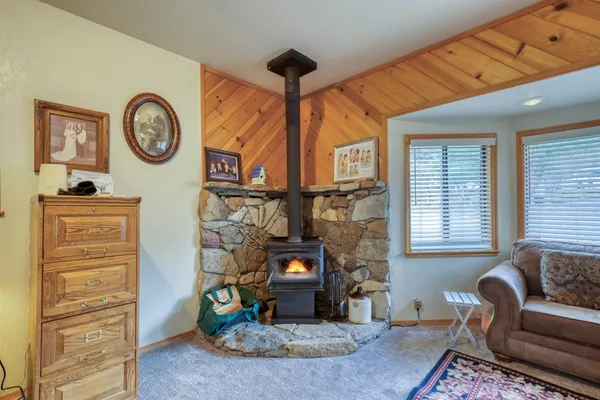 $680,000 | 42123 Auberry Road, Auberry, CA 93602