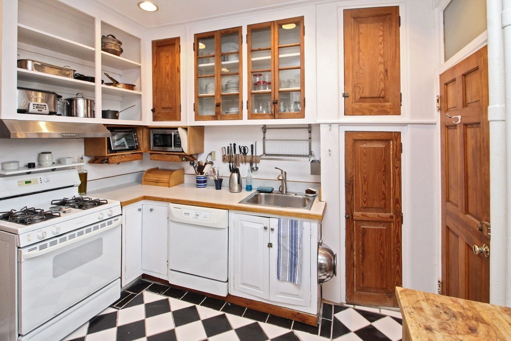 6 Radcliffe Road, Unit 5 Boston, MA 02134 - Photo 6 of 12 Gallery Image 6
