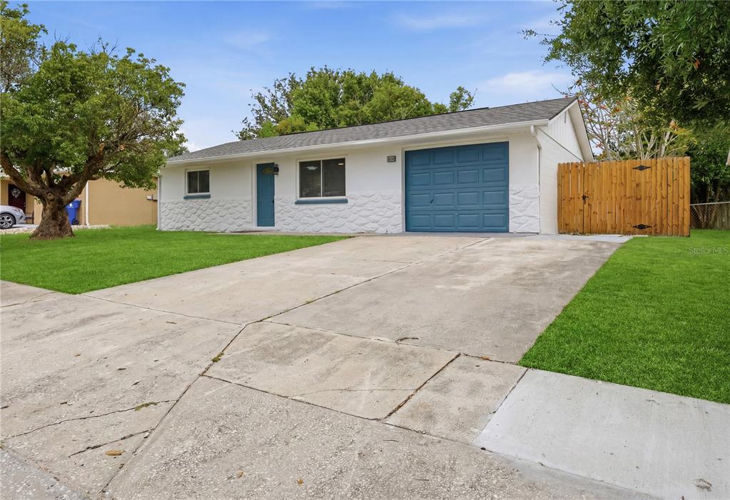6338 Aberdeen Avenue New Port Richey, FL 34653 - Photo 26 of 34
