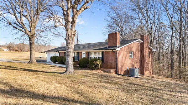 $396,000 | 2969 Piney Mountain Road, Walnut Cove, NC 27052