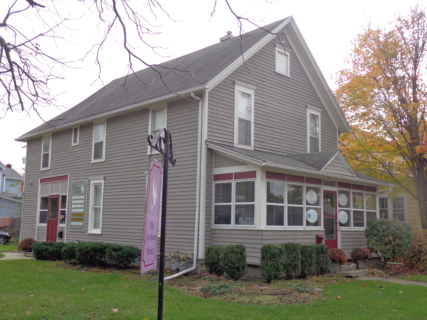 27 North 6th Street, Unit 2 Geneva, IL 60134 - Photo 2 of 5