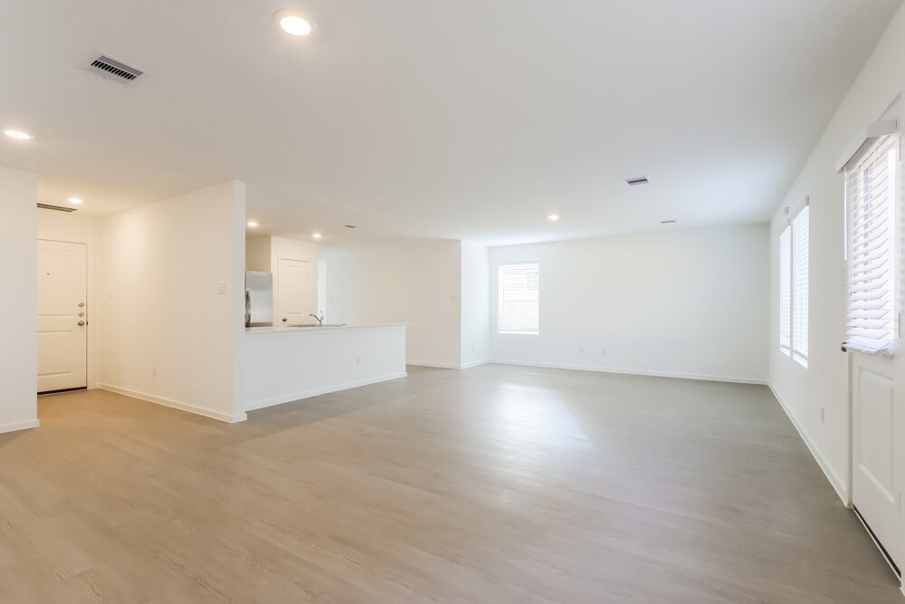 1539 Sunset Ridge Drive Conroe, TX 77306 - Photo 6 of 17