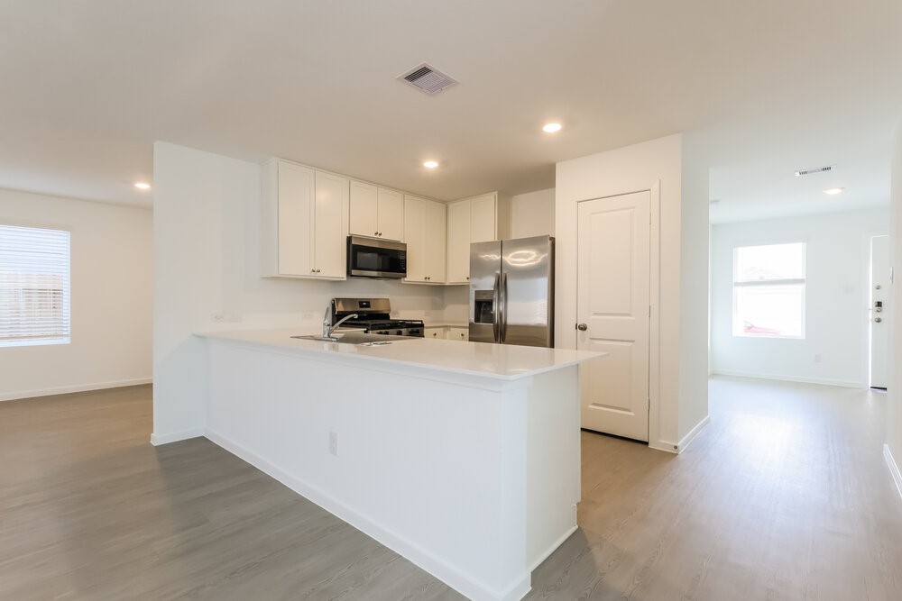 1539 Sunset Ridge Drive Conroe, TX 77306 - Photo 9 of 17