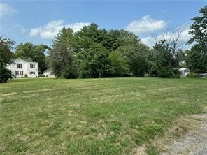 802 Cherry Point Street Paris, IL 61944 - Photo 3 of 6