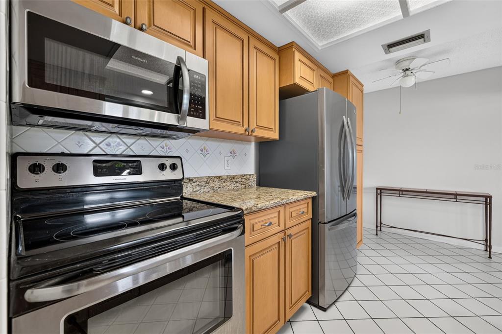 12200 Vonn Road, Unit 7D Largo, FL 33774 - Photo 5 of 22 Gallery Image 5