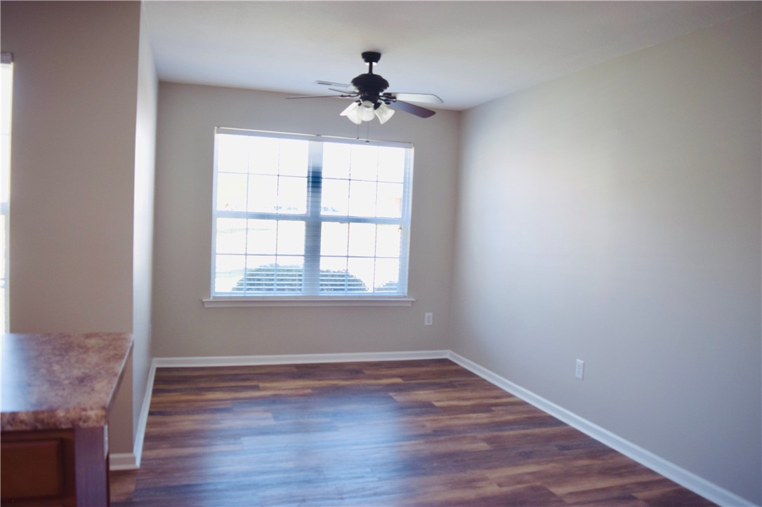 127 Baltic Avenue Anderson, SC 29621 - Photo 10 of 19 Breakfast area