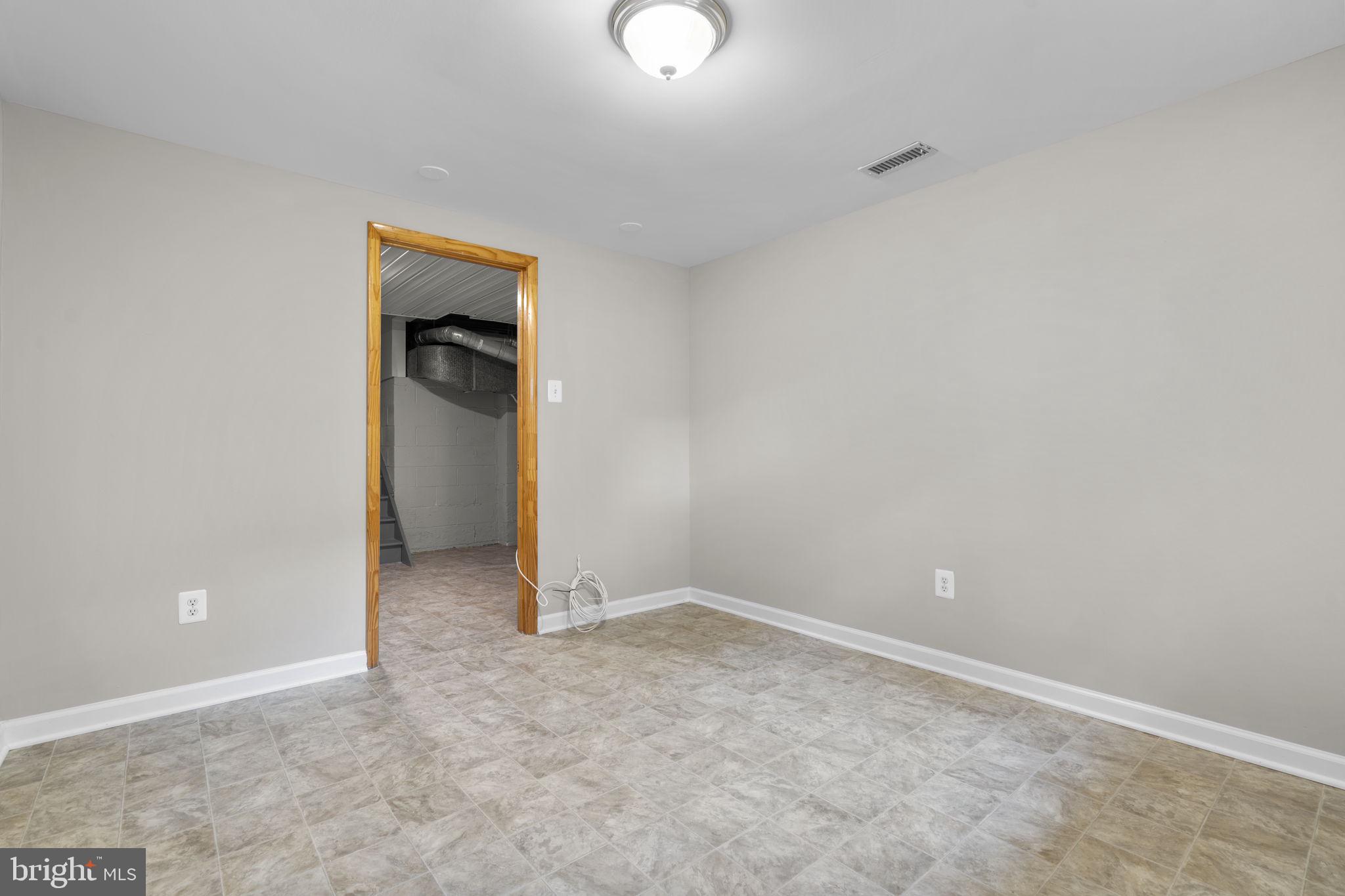 1585 Kimblewick Road Potomac, MD 20854 - Photo 54 of 60
