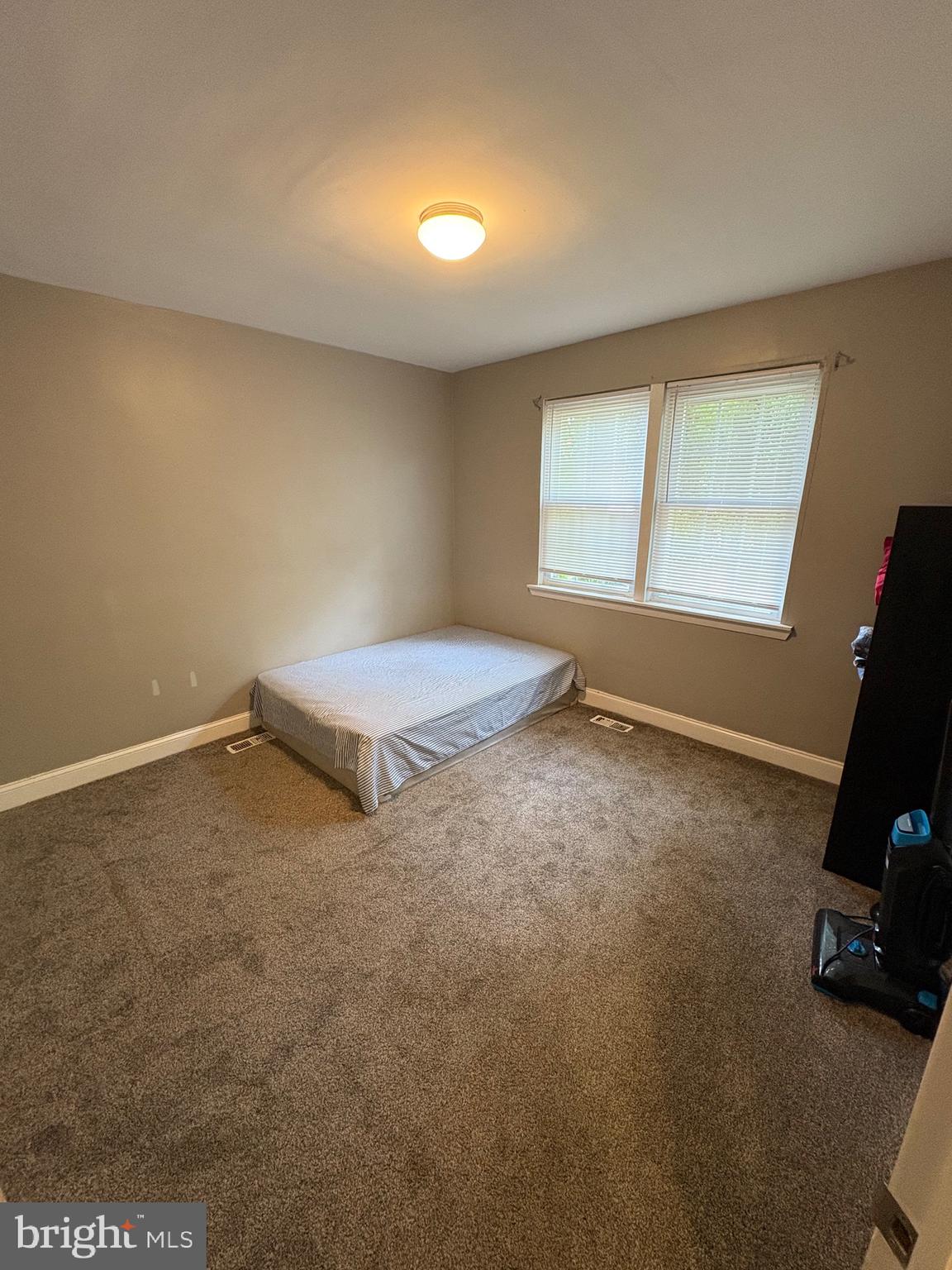 911 St Dunstans Road Baltimore, MD 21212 - Photo 5 of 11