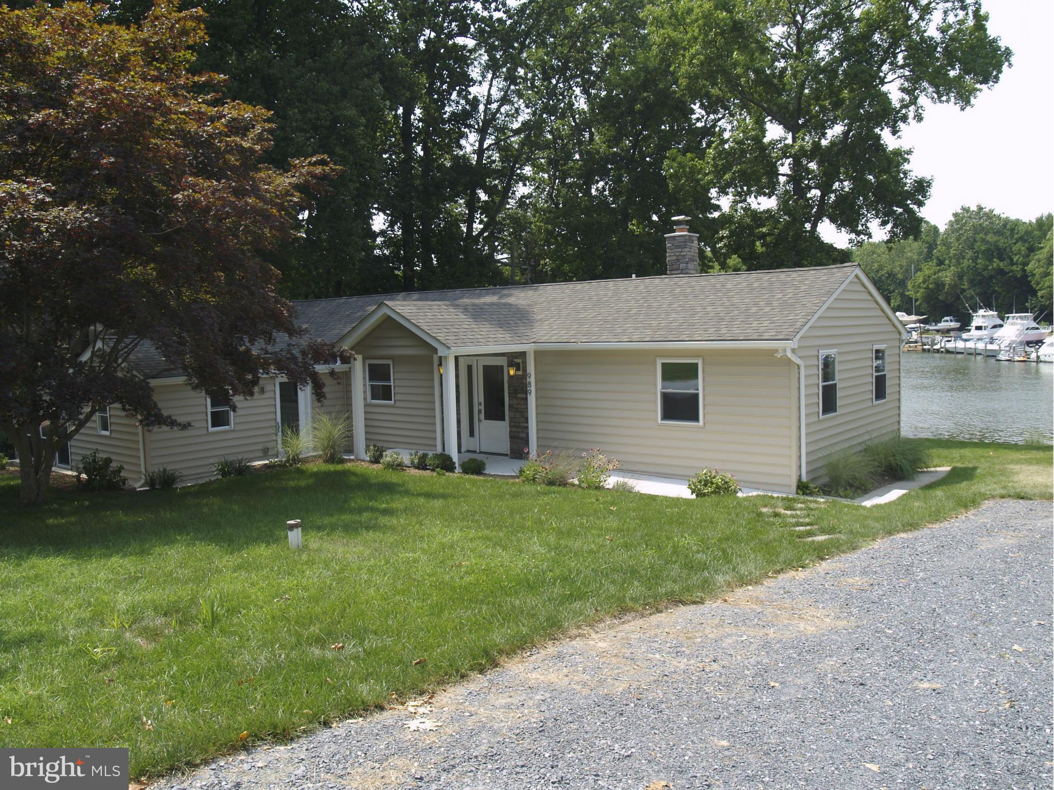 989 Round Bay Road Crownsville, MD 21032 - Photo 7 of 30 Exterior (Front)