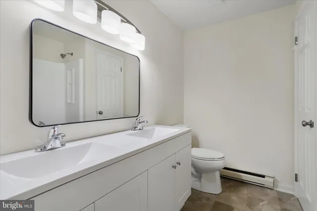 $359,900 | 13 Oriole Circle, Berkeley Springs, WV 25411