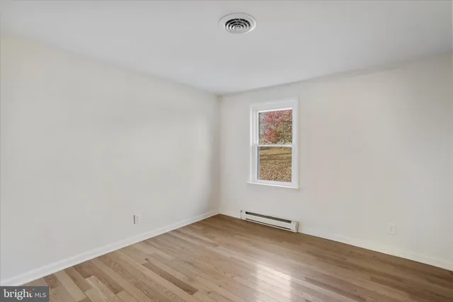 $359,900 | 13 Oriole Circle, Berkeley Springs, WV 25411