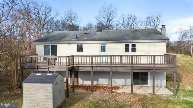 $359,900 | 13 Oriole Circle, Berkeley Springs, WV 25411