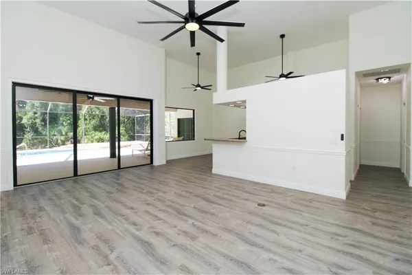$3,950 | 311 31st Street Northwest, Naples, FL 34120