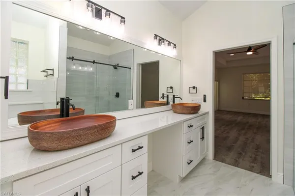 $3,950 | 311 31st Street Northwest, Naples, FL 34120