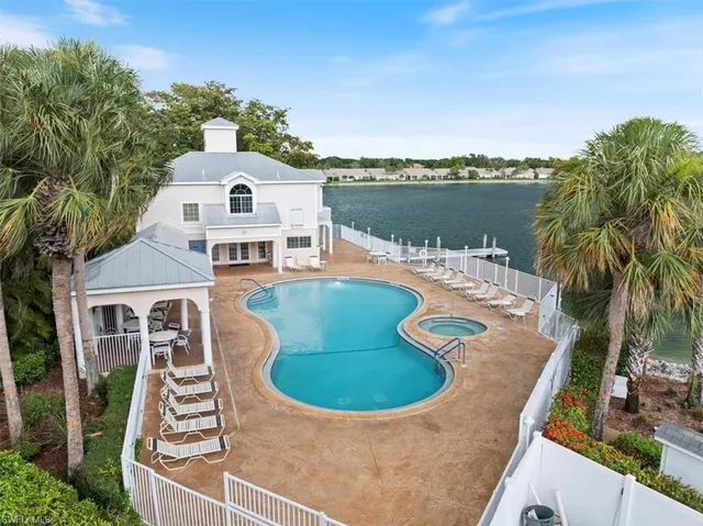 $270,000 | 2810 Citrus Lake Drive, Unit U101, Naples, FL 34109