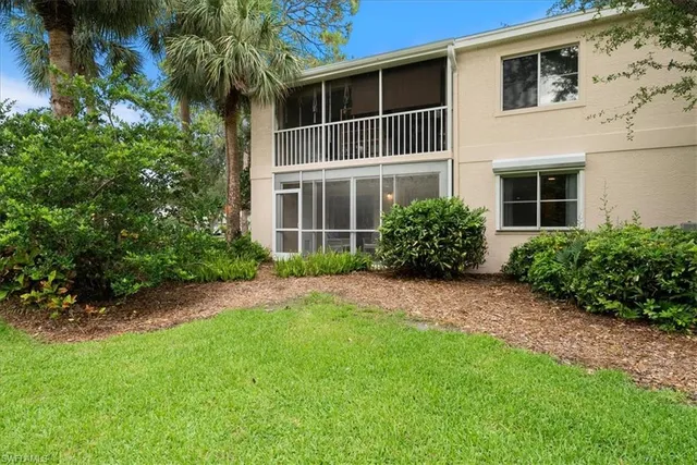 $270,000 | 2810 Citrus Lake Drive, Unit U101, Naples, FL 34109
