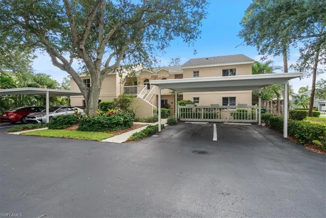 $270,000 | 2810 Citrus Lake Drive, Unit U101, Naples, FL 34109
