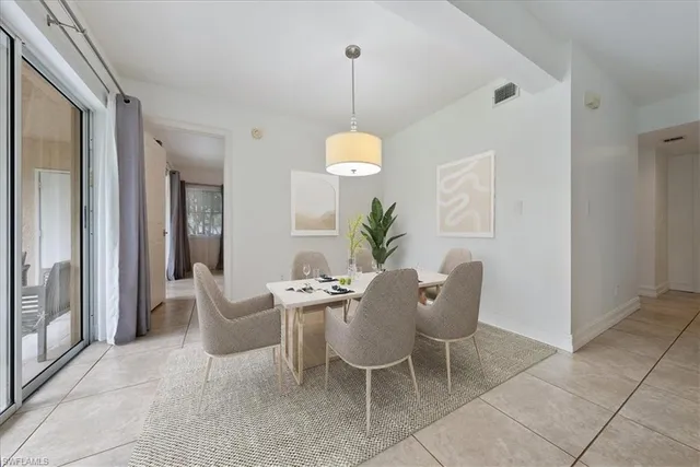 $270,000 | 2810 Citrus Lake Drive, Unit U101, Naples, FL 34109