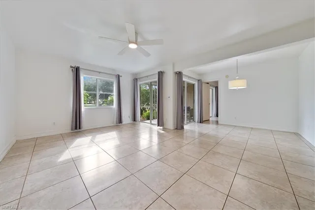 $270,000 | 2810 Citrus Lake Drive, Unit U101, Naples, FL 34109
