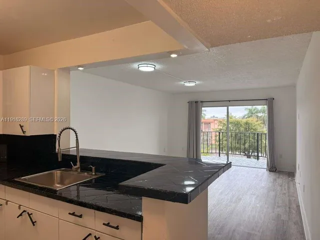 $1,749 | 5201 Northwest 7th Street, Unit 405, Miami, FL 33126