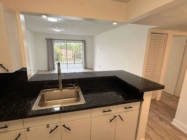 $1,749 | 5201 Northwest 7th Street, Unit 405, Miami, FL 33126