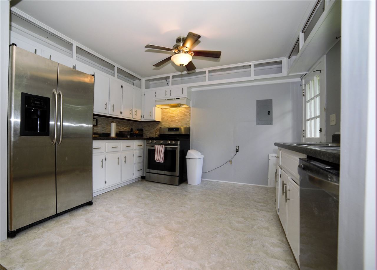 315 West Marigold Avenue Foley, AL 36535 - Photo 16 of 28 Kitchen