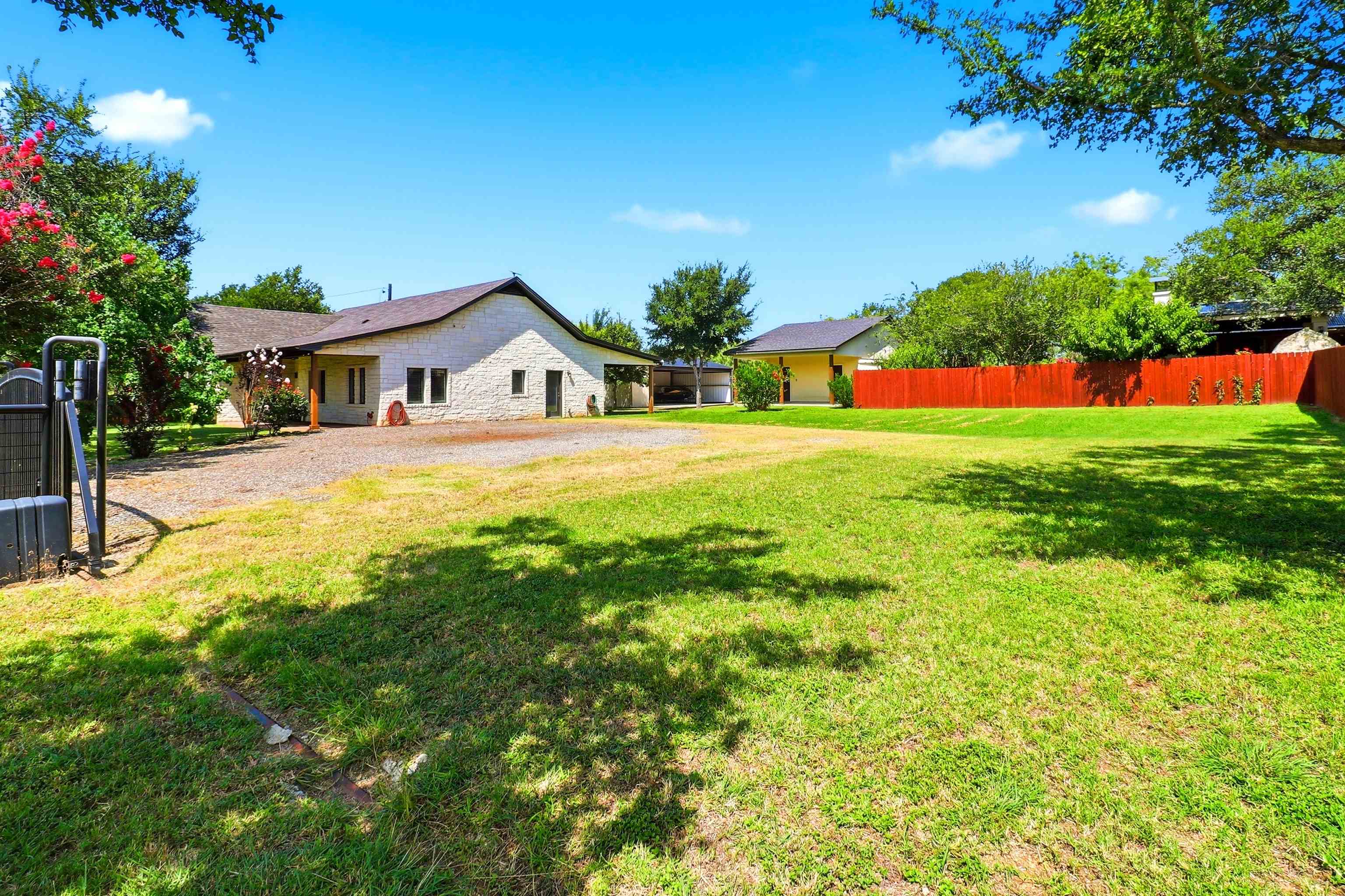 1303 Prairie Creek Road Granite Shoals, TX 78654 - Photo 6 of 45