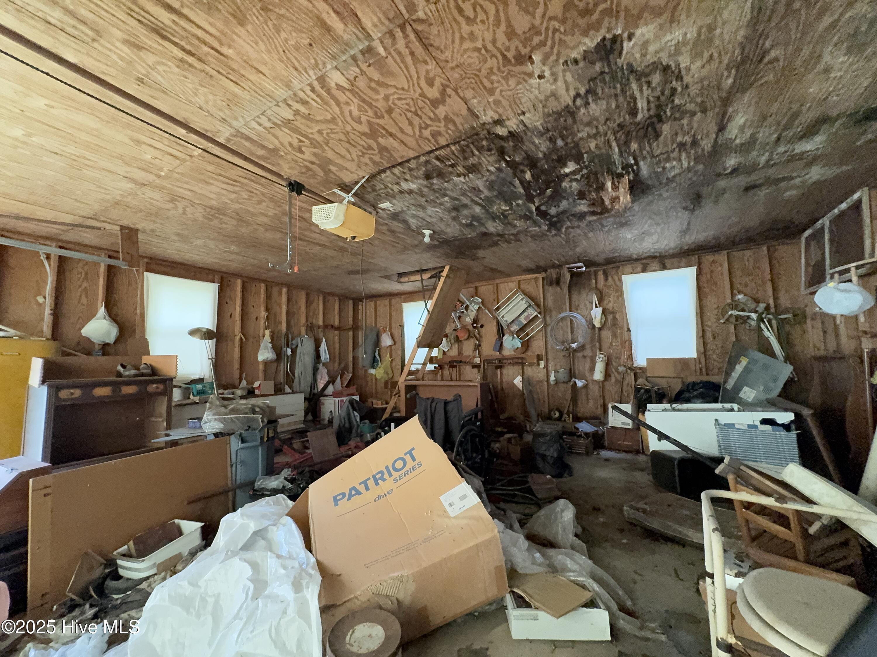 175 Union Hall Road Hertford, NC 27944 - Photo 13 of 36 Large garage