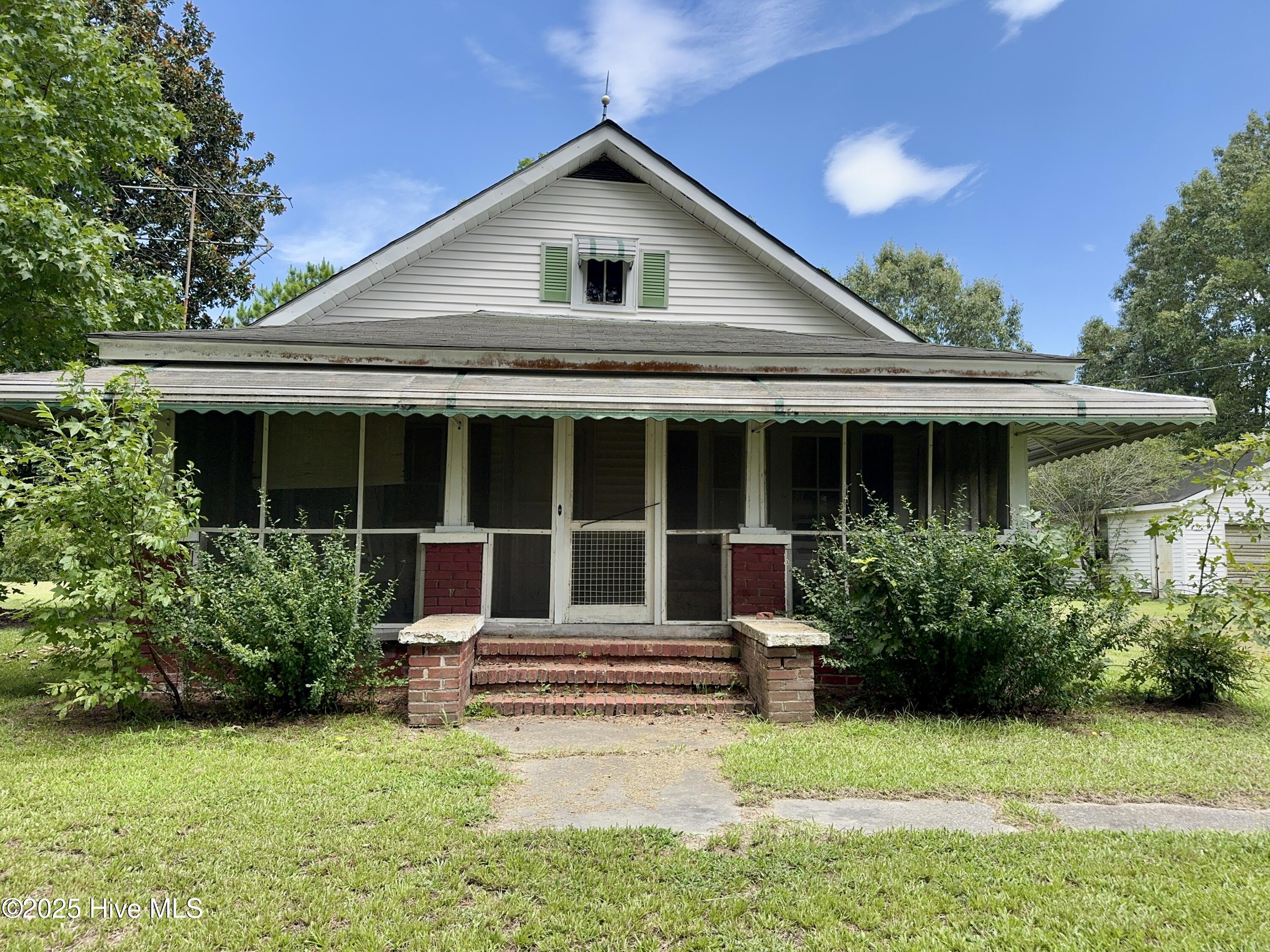 175 Union Hall Road Hertford, NC 27944 - Photo 17 of 36 3/1 bungalow built in 1946