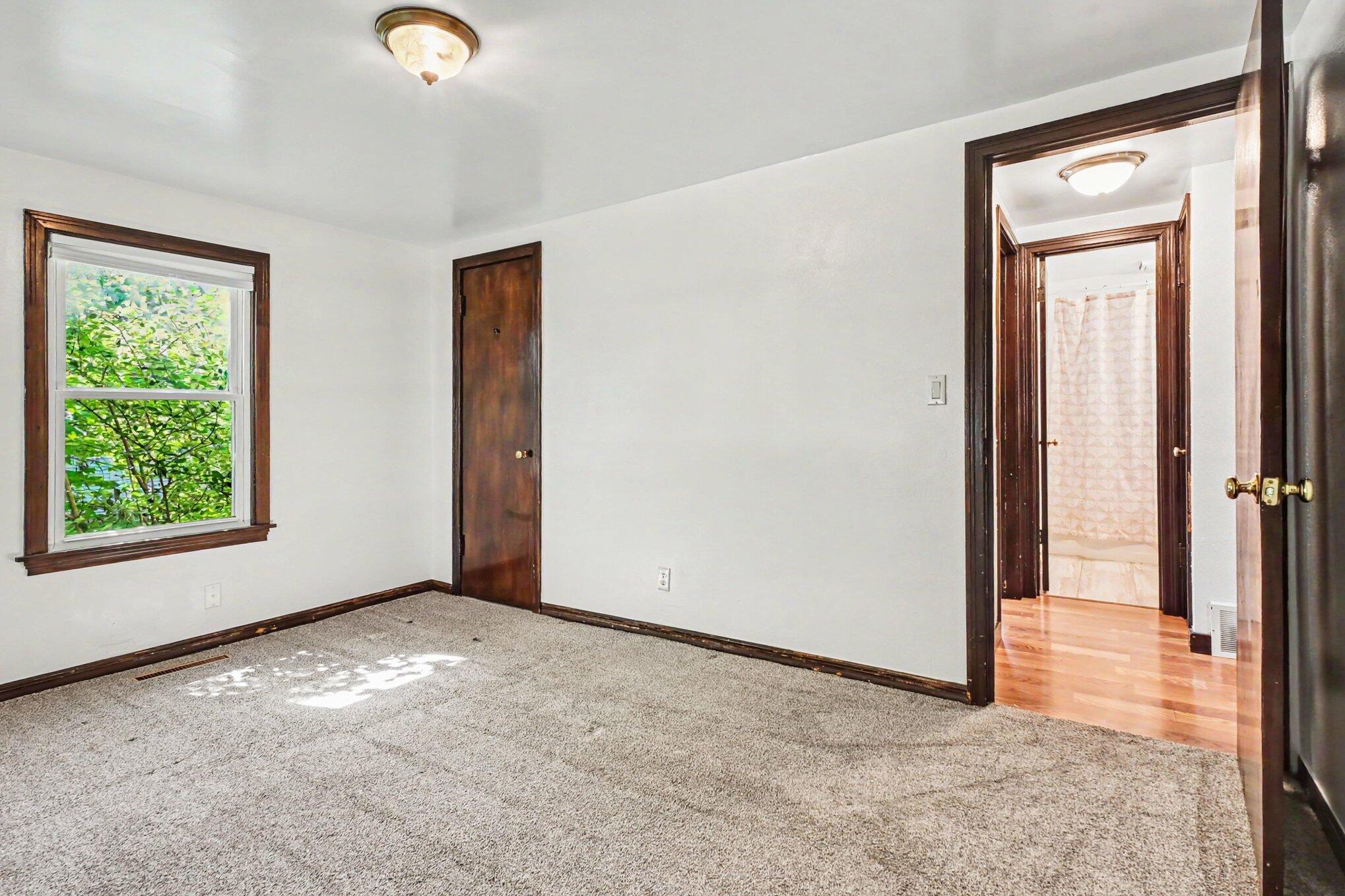 509 Allen Street La Porte, IN 46350 - Photo 10 of 25 2038x1359