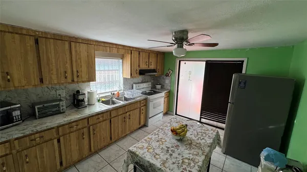 $620,499 | 1000 Southwest 62nd Avenue, West Miami, FL 33144