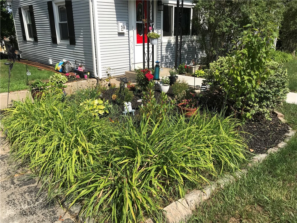 244 Lydia Avenue Woonsocket, RI 02895 - Photo 3 of 29 Gallery Image 3