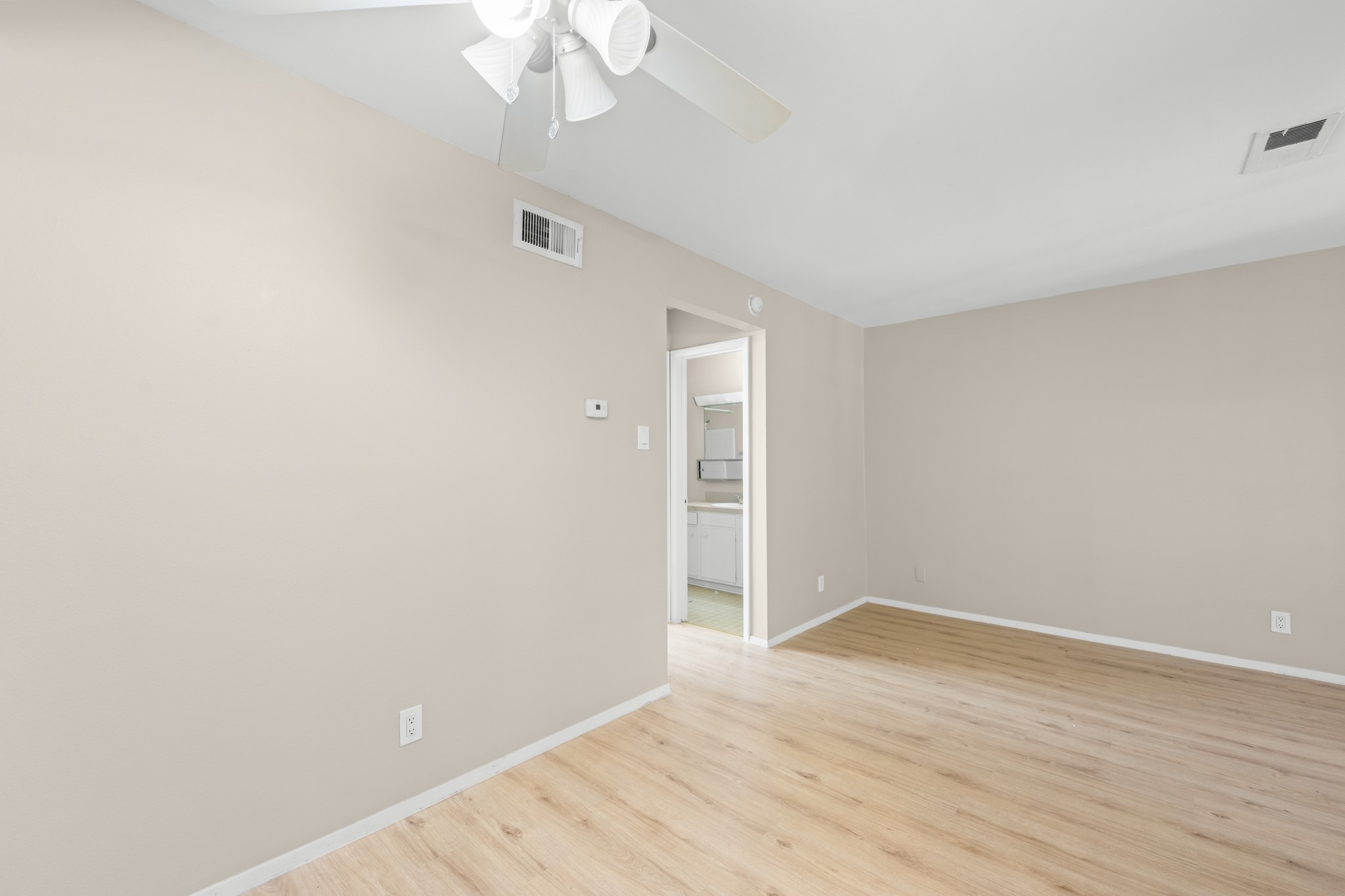2012 Brun Street, Unit E Houston, TX 77019 - Photo 11 of 19