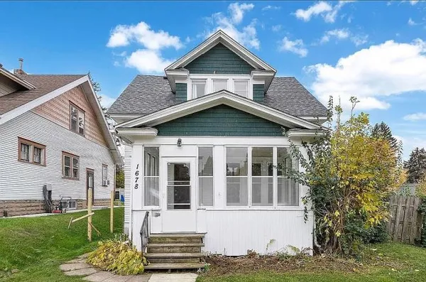 $185,000 | 1678 Minnehaha Avenue East, St. Paul, MN 55106