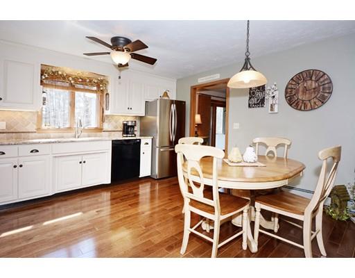 78 Allen Road Sturbridge, MA 01566 - Photo 3 of 24