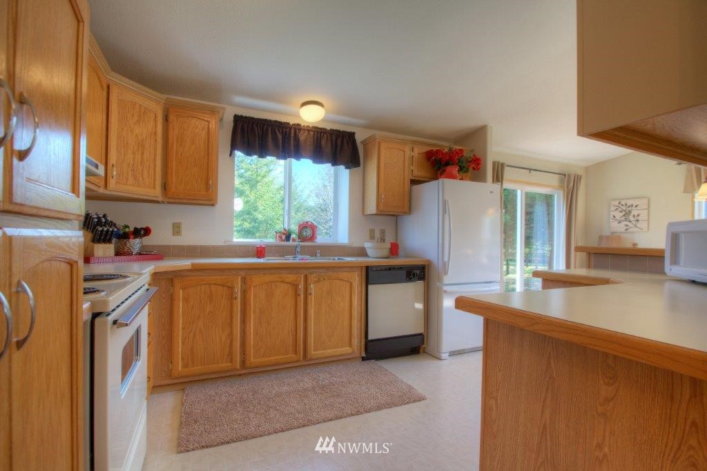 638 Lillie Road Elma, WA 98541 - Photo 16 of 25 Gallery Image 16