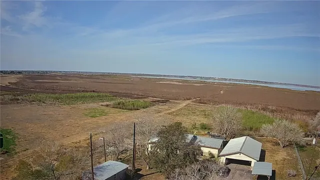 $269,900 | 100 County Road 6J, Lake City, TX 78368